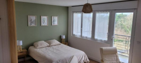 Studio vue dégagée avec parking privé & balcon